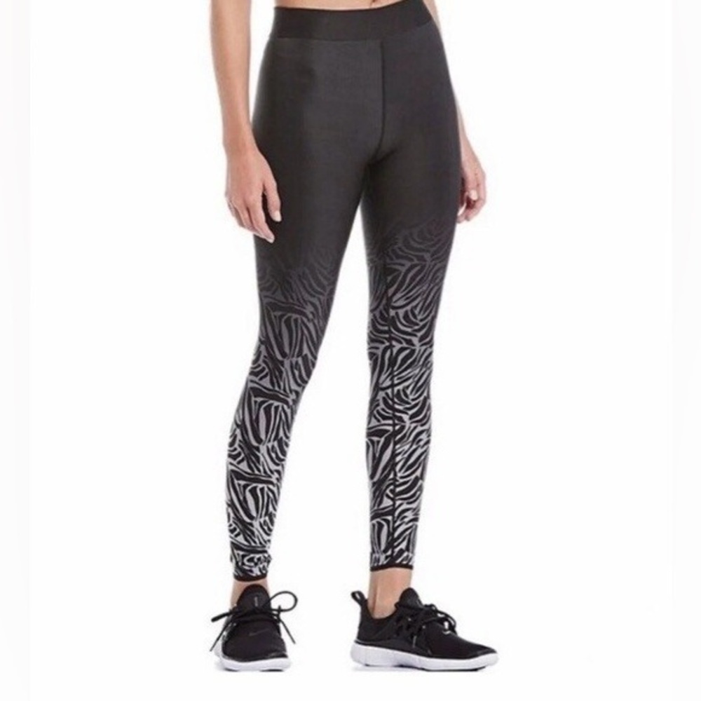 Ultracor Black and Gray Patterned Leggings - Picture 1 of 5